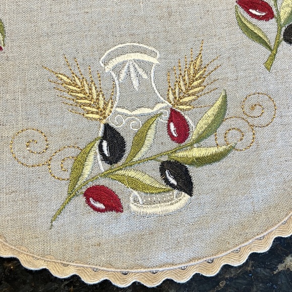 NWT Olive Oil Bottle Apron with Matching Doily - Picture 7 of 14
